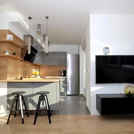 Esso Private Roof Terrace