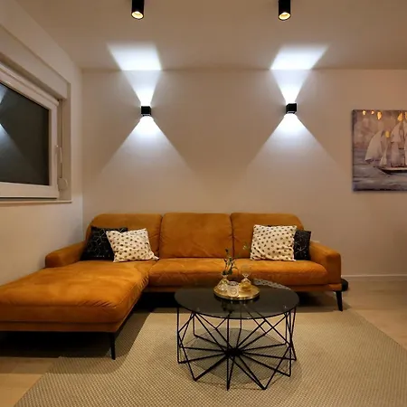 Esso Private Roof Terrace דירה זאדאר