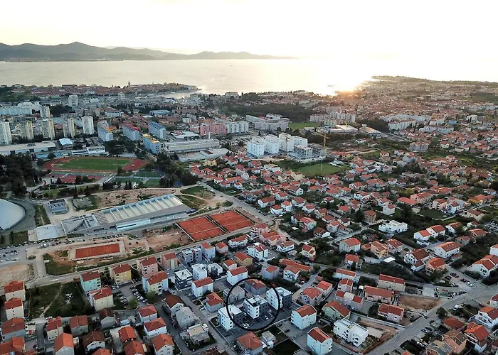 Esso Private Roof Terrace